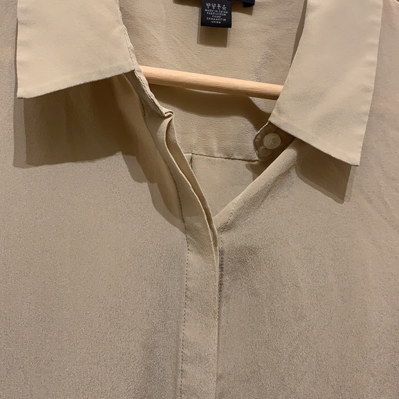 EnThread tan blouse - Picture 5 of 6